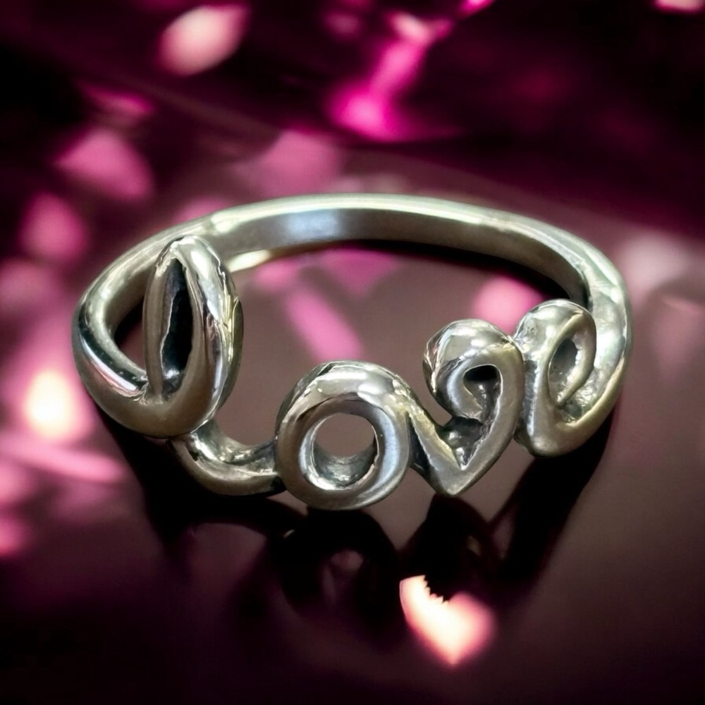 Elegant Silver Love Ring